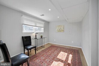 8418 Stonewall Dr in Vienna, VA - Building Photo - Building Photo