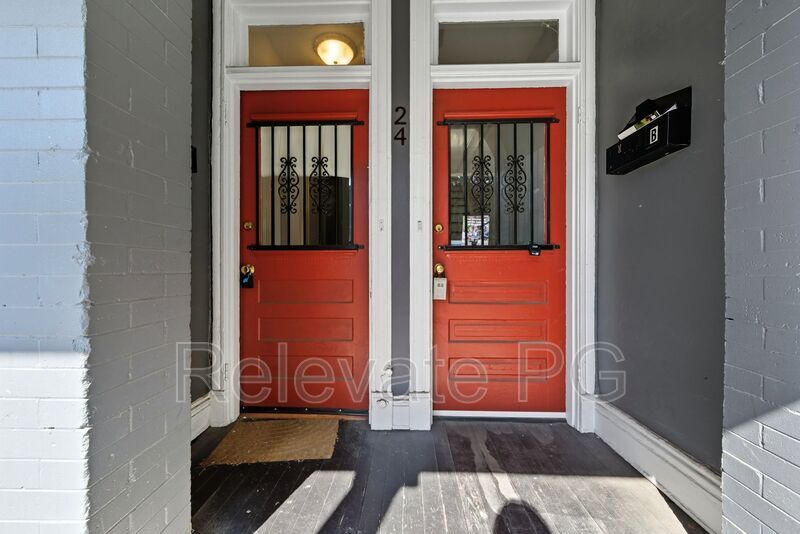 24 S Davis Ave in Richmond, VA - Building Photo