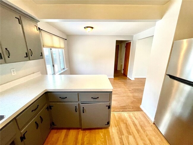 property at 129 Roselawn Crescent