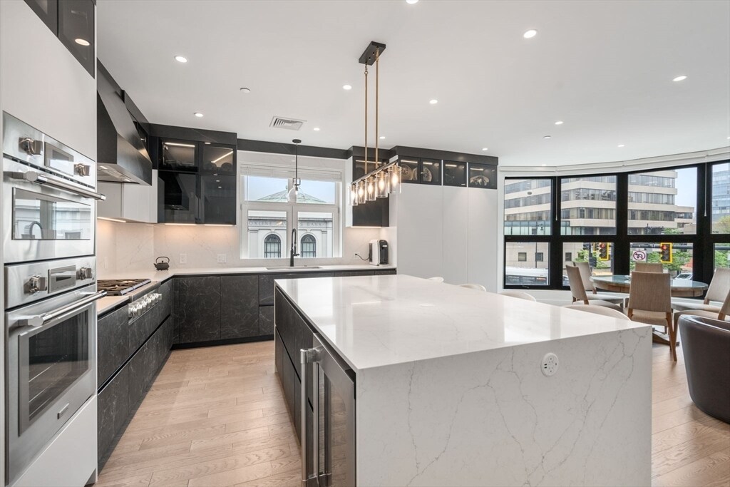 69 Walnut St in Brookline, MA - Building Photo