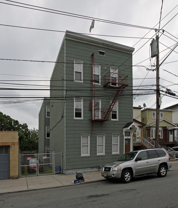 46 Prospect Ave in Bayonne, NJ - Building Photo