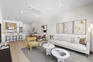 4525 Bergenwood Ave in North Bergen, NJ - Building Photo