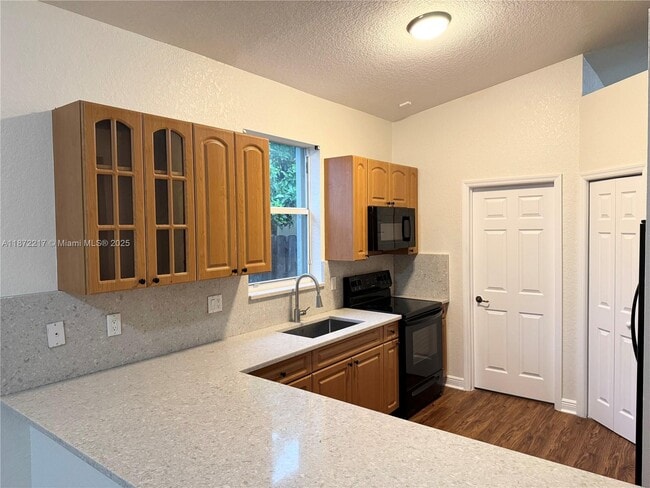 property at 5044 SW 139th Ave