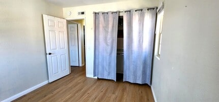 7320 Penara Pl in San Diego, CA - Building Photo - Building Photo