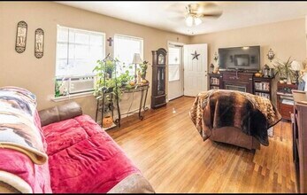 3306 1st Pl in Lubbock, TX - Building Photo - Building Photo