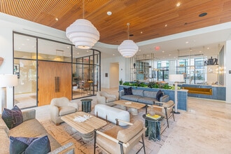 The Lindley in San Diego, CA - Building Photo - Building Photo