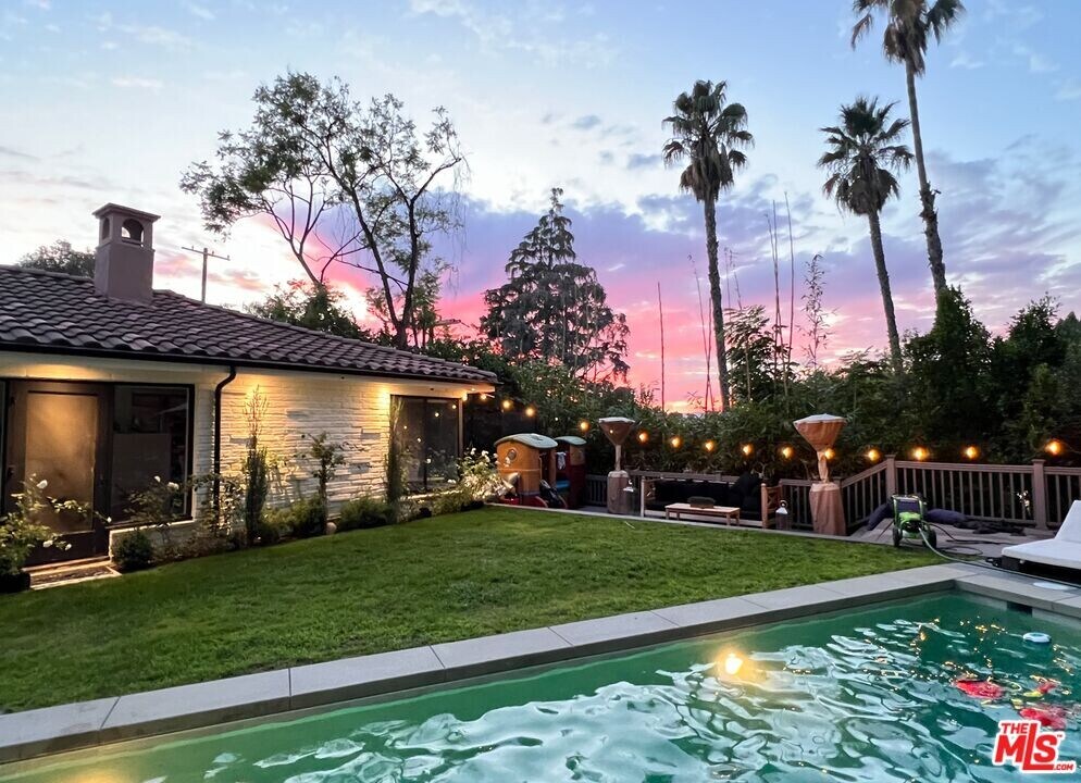 4108 Valley Vista Ct in Los Angeles, CA - Foto de edificio
