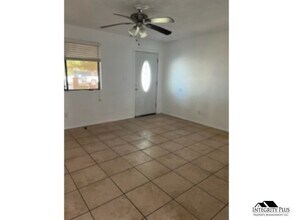 1013 E Doan St in Casa Grande, AZ - Building Photo - Building Photo