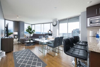 188 Keefer Pl in Vancouver, BC - Building Photo - Building Photo