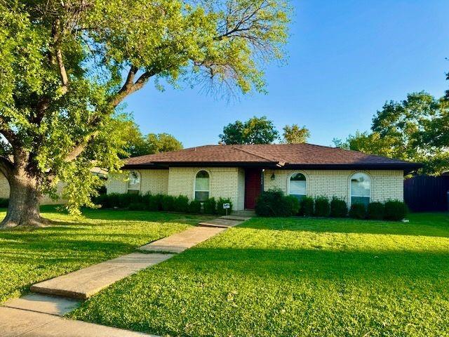 property at 1638 Juniper Ln
