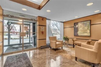 1088 Delaware Ave in Buffalo, NY - Building Photo - Building Photo