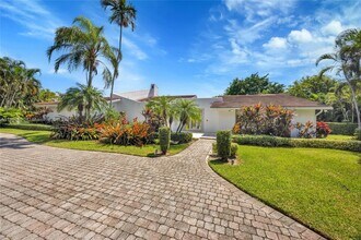8303 Old Cutler Rd in Coral Gables, FL - Building Photo - Building Photo