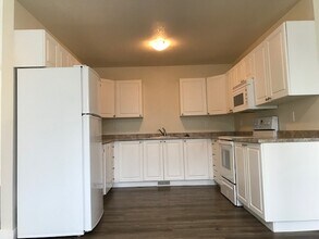 1625-1699 99 Ave in Dawson Creek, BC - Building Photo - Building Photo