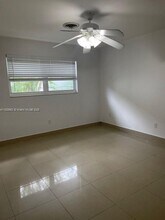 2826 SW 24th Ter in Miami, FL - Foto de edificio - Building Photo