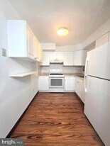 9771 Hilspach St, Unit B in Philadelphia, PA - Building Photo