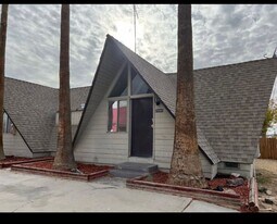25563 Main St in Barstow, CA - Building Photo