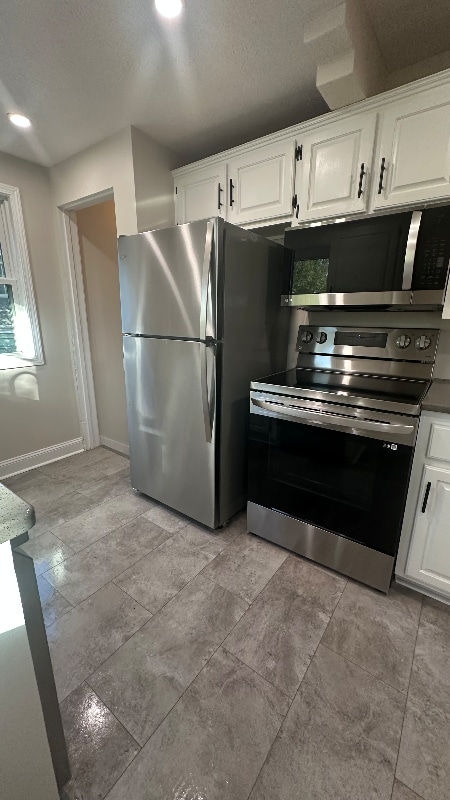 property at 603 Oakmont Dr