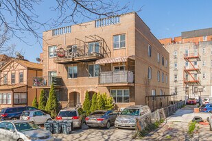 776 E 8th St in Brooklyn, NY - Building Photo