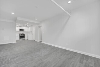 4454 W Parker Ave in Chicago, IL - Building Photo - Building Photo