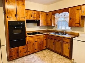 914 Holder Dr in Gastonia, NC - Building Photo - Building Photo