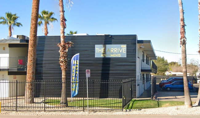 Shadow Palms Apartments in Glendale, AZ - Foto de edificio - Building Photo