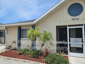 4114 Skyline Blvd in Cape Coral, FL - Building Photo