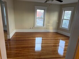 592 Salem St, Unit 592SalemSt#2 in Malden, MA - Building Photo