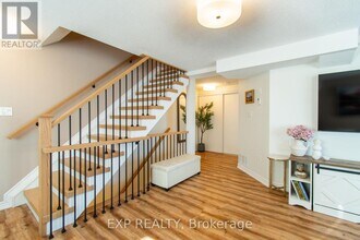 83 Goodwin Dr in Barrie, ON - Building Photo - Building Photo