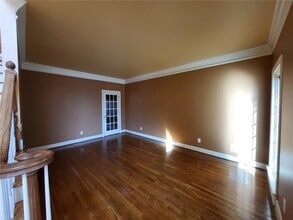 2438 Kings Ct NE in Atlanta, GA - Building Photo - Building Photo