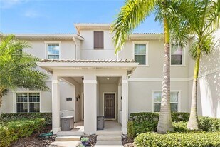 4828 Love Storey Ln in Kissimmee, FL - Building Photo