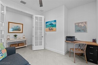 17440 Corsini Dr in Ft. Myers, FL - Foto de edificio - Building Photo