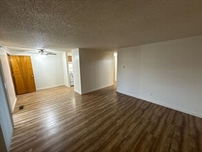 673 Glen Creek Rd NW in Salem, OR - Building Photo - Building Photo