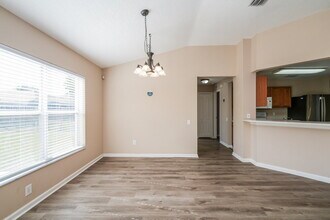 13247 Early Run Ln in Riverview, FL - Building Photo - Building Photo