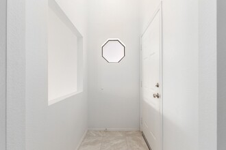 1836 N Stapley Dr in Mesa, AZ - Building Photo - Building Photo
