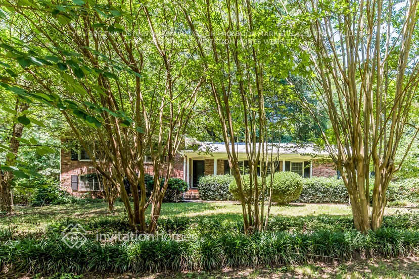 2905 Piedmont Dr in Marietta, GA - Foto de edificio