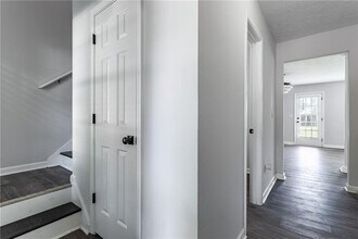2 Belmont Park Dr in Newnan, GA - Building Photo - Building Photo