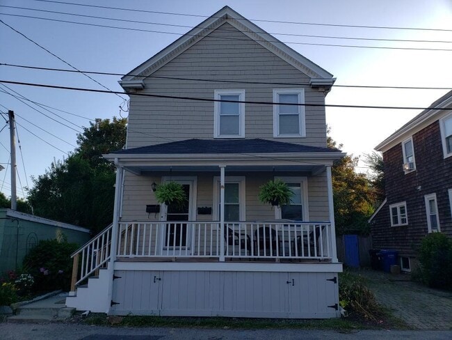 property at 6 Warner Pl