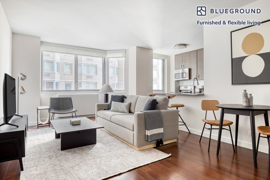 606 1st Ave.-Unit -FL8-ID696 in New York, NY - Building Photo