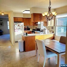 106 Liberty St in Ridgewood, NJ - Building Photo - Building Photo