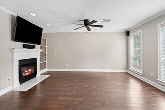 1104 Masons Creek Cir in Atlanta, GA - Building Photo - Building Photo