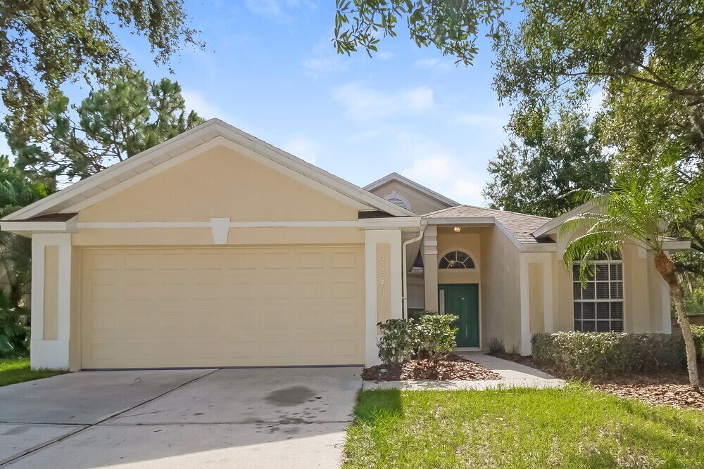 28246 Tall Grass Dr in Zephyrhills, FL - Building Photo