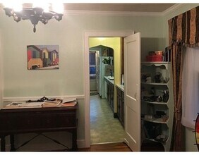 152 Chestnut Hill Ave, Unit 1 in Boston, MA - Foto de edificio - Building Photo