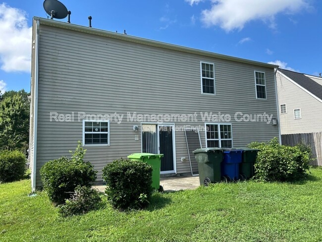 5323 Seaspray Ln in Raleigh, NC - Building Photo - Building Photo