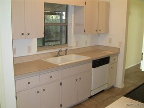 6746 E Holly St in Inverness, FL - Building Photo - Building Photo