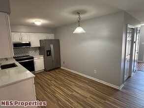 8032 Stablegate Way in Powell, TN - Building Photo - Building Photo