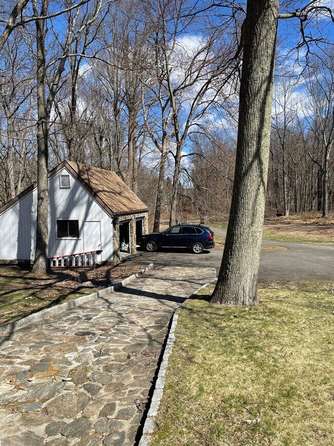 46 Burr St Rentals in Easton, CT