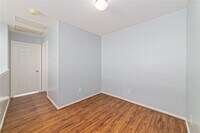 8734 Rainglen Ln photo'