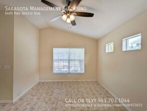 6409 Pine Breeze Run in Sarasota, FL - Building Photo - Building Photo