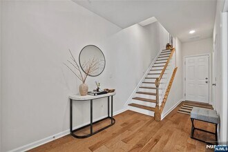 65 Landmark Ln, Unit 905 in Fair Lawn, NJ - Building Photo - Building Photo
