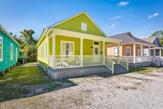 1946 Redell St in Jacksonville, FL - Building Photo - Building Photo